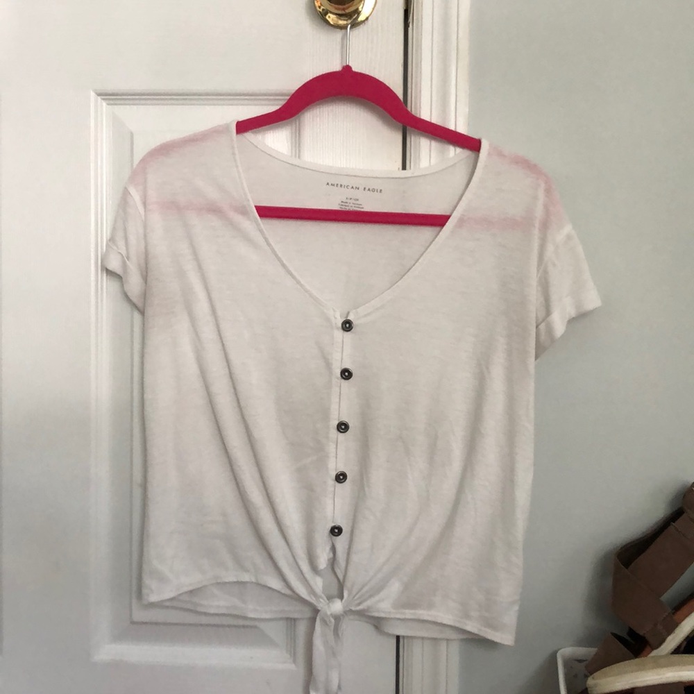 american eagle tee with tie in front